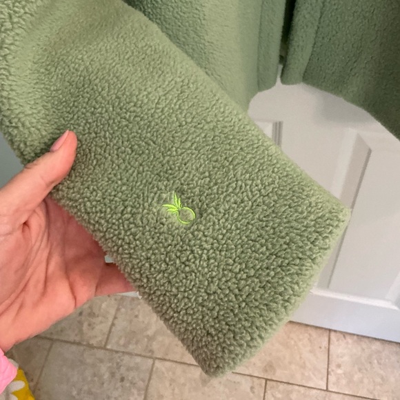 Dudley Stephens Cat Rock Cardigan in Basil fleece sz XL - Picture 3 of 8